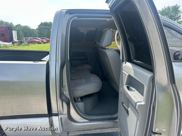 image for item EK8220 2007 Dodge Ram 1500 Quad Cab pickup truck