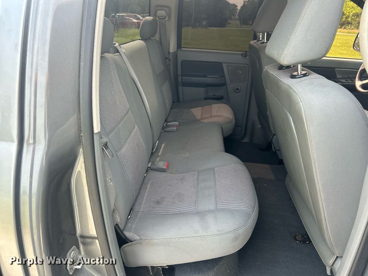 image for item EK8220 2007 Dodge Ram 1500 Quad Cab pickup truck