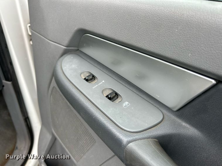 image for item EK8379 2007 Dodge Ram 2500 SLT pickup truck