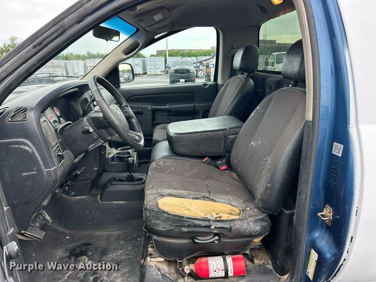 image for item EK8380 2005 Dodge Ram 2500 pickup truck