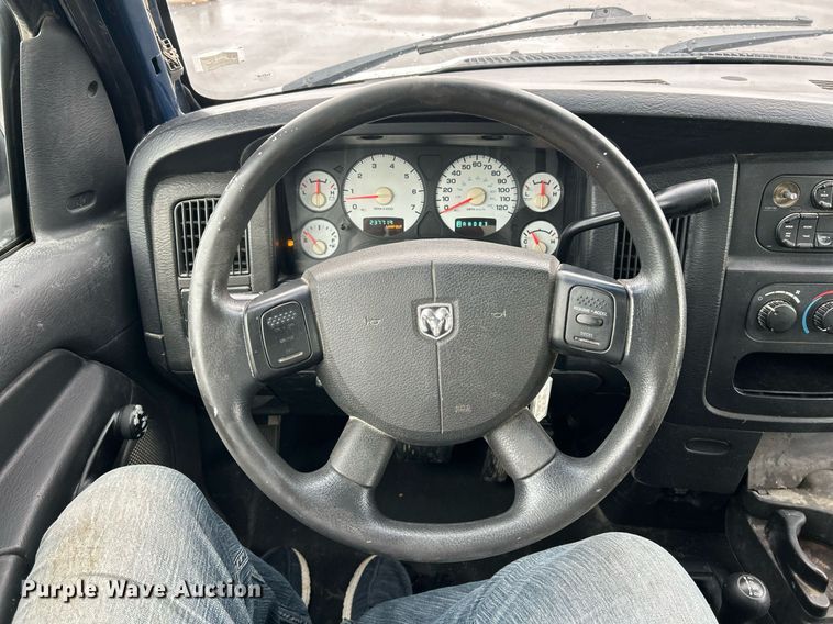 image for item EK8380 2005 Dodge Ram 2500 pickup truck