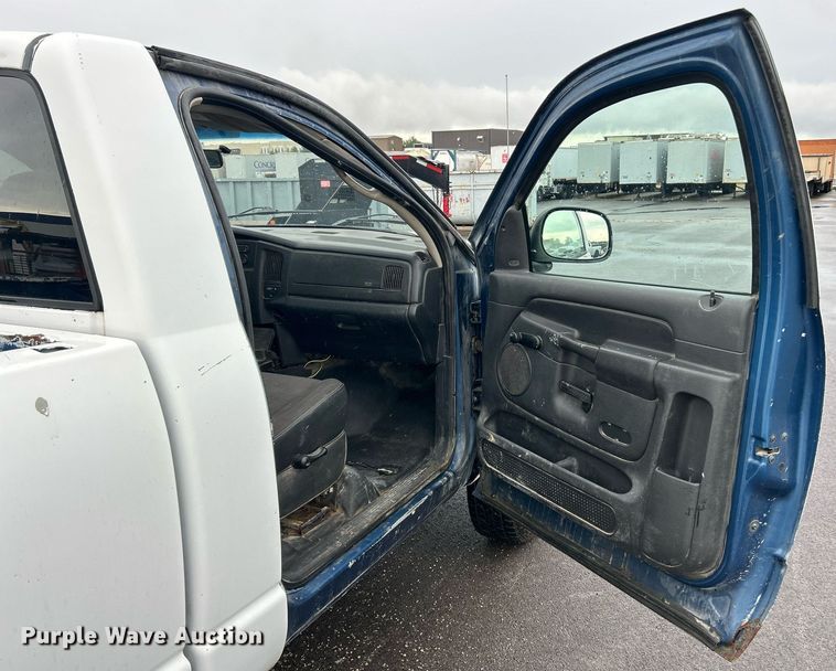 image for item EK8380 2005 Dodge Ram 2500 pickup truck