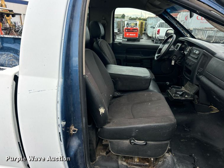 image for item EK8380 2005 Dodge Ram 2500 pickup truck