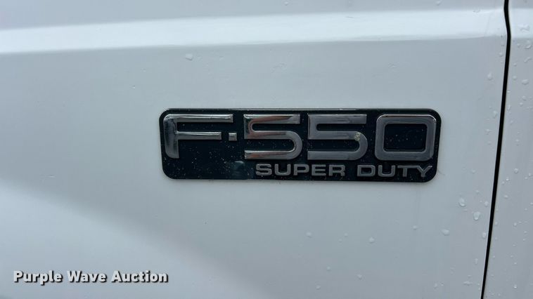 image for item EK8381 2000 Ford F550 Super Duty flatbed truck