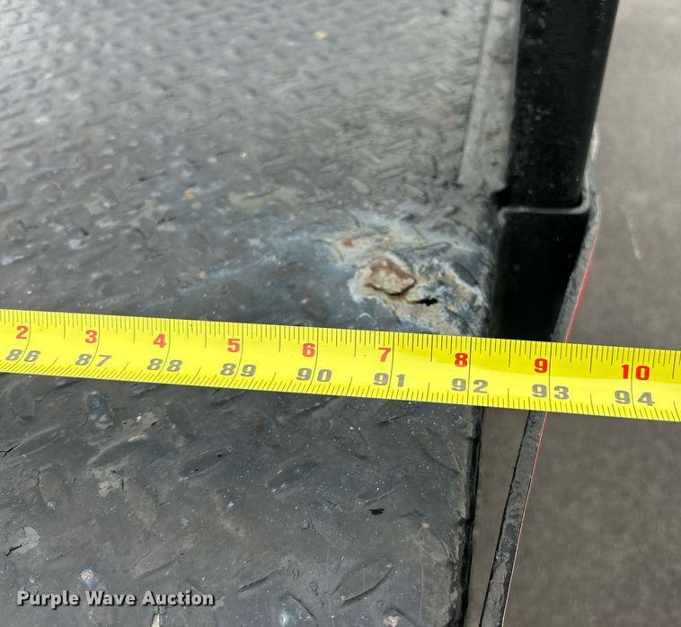 image for item EK8381 2000 Ford F550 Super Duty flatbed truck