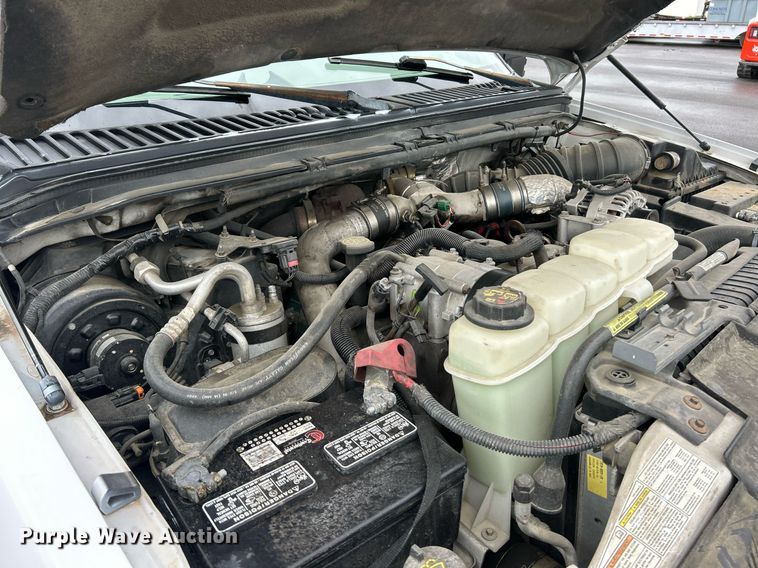 image for item EK8381 2000 Ford F550 Super Duty flatbed truck