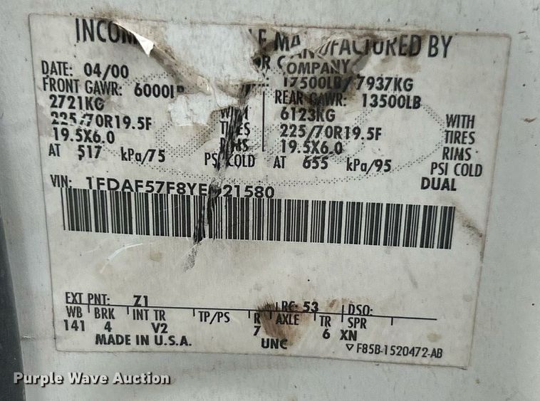 image for item EK8381 2000 Ford F550 Super Duty flatbed truck