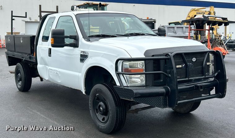 image for item EK8382 2009 Ford F250 Super Duty SuperCab flatbed pickup truck
