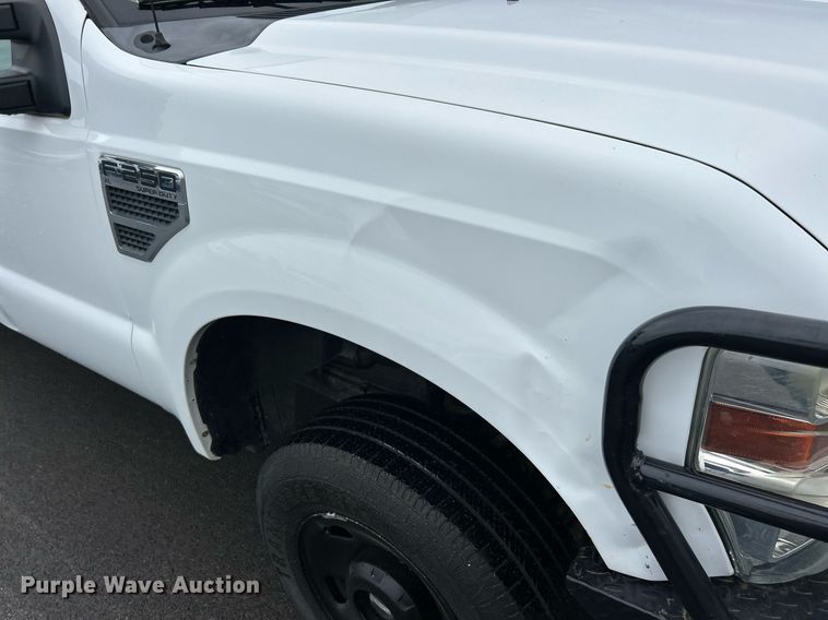 image for item EK8382 2009 Ford F250 Super Duty SuperCab flatbed pickup truck