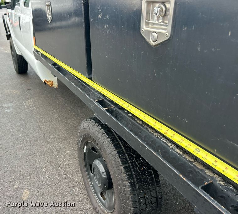 image for item EK8382 2009 Ford F250 Super Duty SuperCab flatbed pickup truck