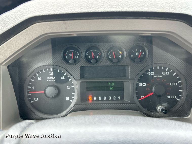 image for item EK8382 2009 Ford F250 Super Duty SuperCab flatbed pickup truck