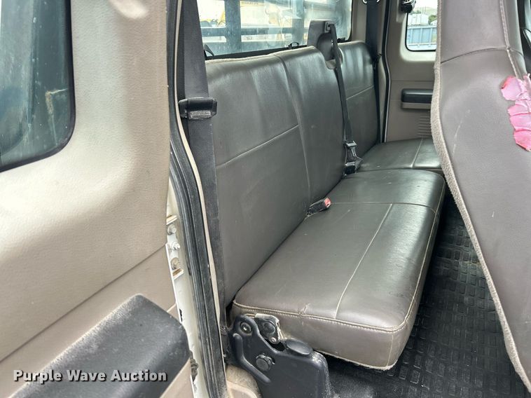 image for item EK8382 2009 Ford F250 Super Duty SuperCab flatbed pickup truck