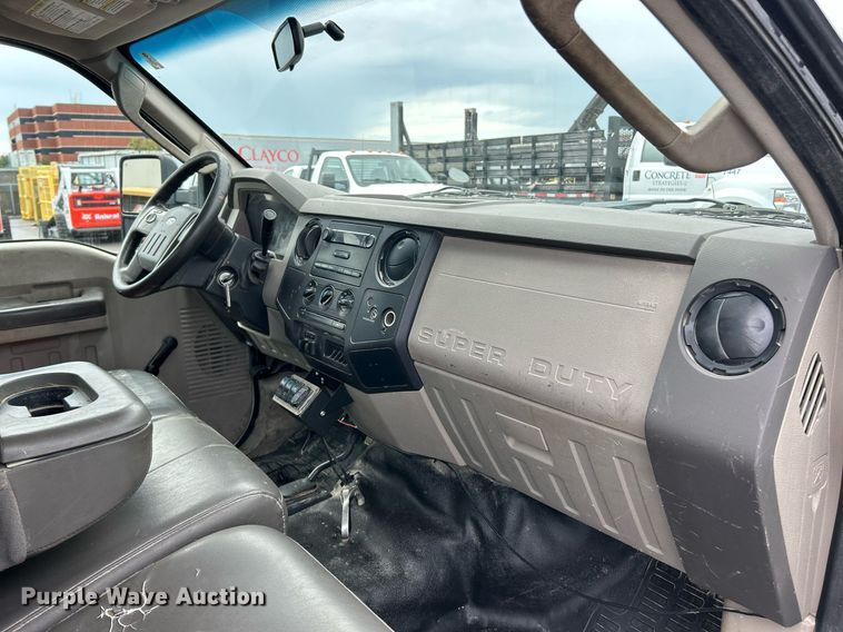 image for item EK8382 2009 Ford F250 Super Duty SuperCab flatbed pickup truck