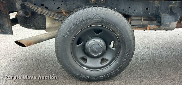 image for item EK8382 2009 Ford F250 Super Duty SuperCab flatbed pickup truck