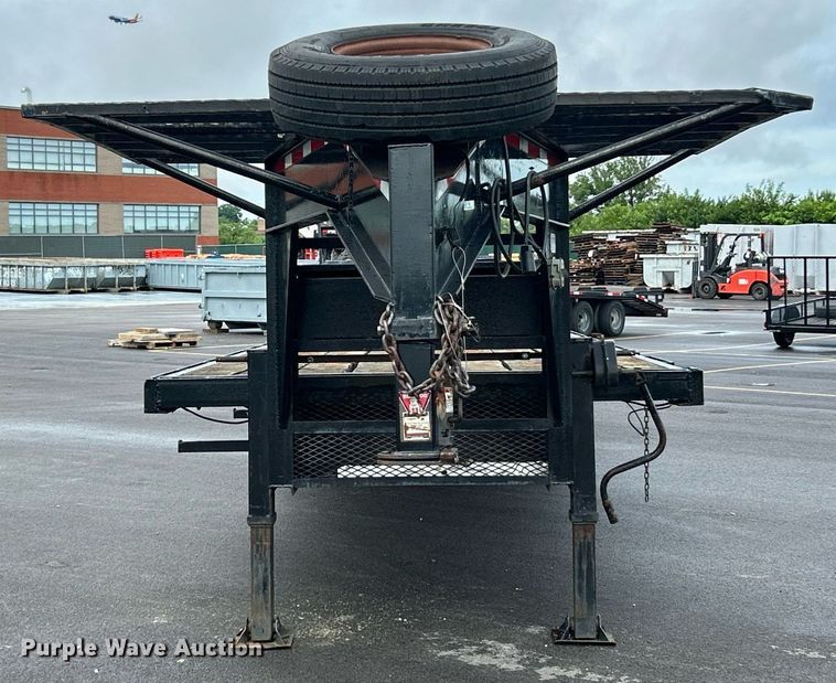 image for item EK8383 1996 L&S Trailers equipment trailer