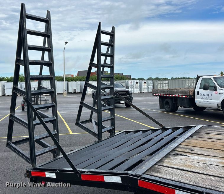 image for item EK8383 1996 L&S Trailers equipment trailer