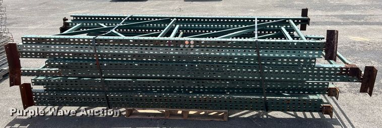 image for item EK8387 Pallet racking