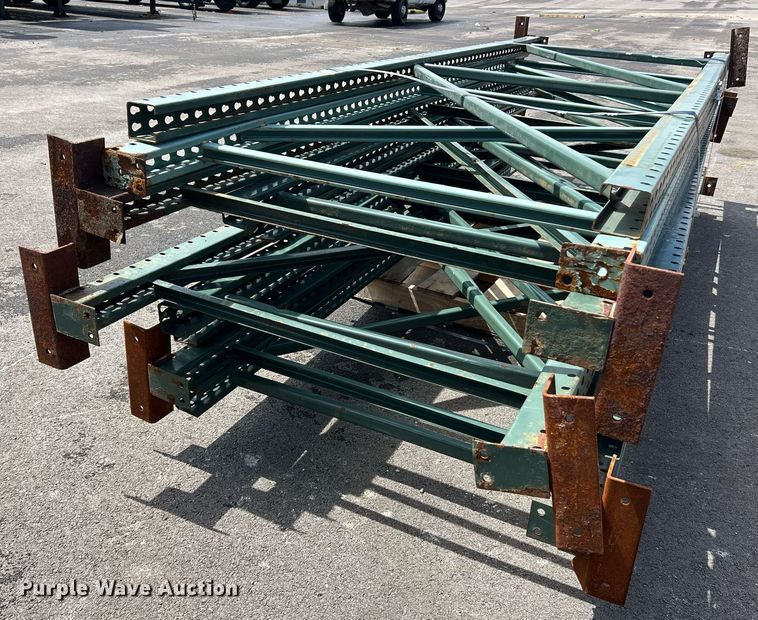 image for item EK8387 Pallet racking