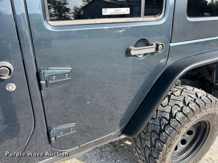 image for item EK8411 2008 Jeep Wrangler Sahara SUV