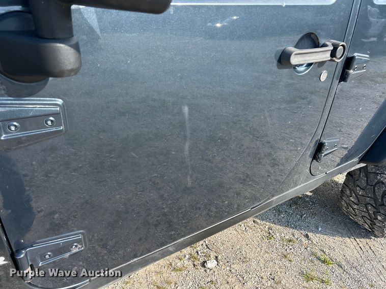 image for item EK8411 2008 Jeep Wrangler Sahara SUV