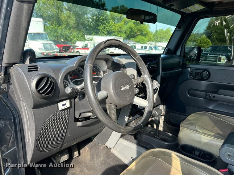 image for item EK8411 2008 Jeep Wrangler Sahara SUV