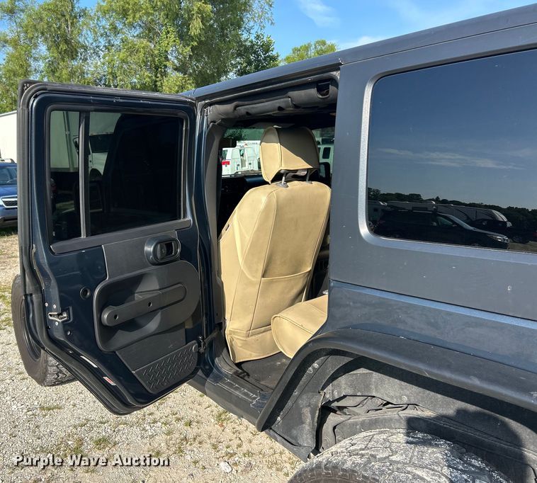 image for item EK8411 2008 Jeep Wrangler Sahara SUV