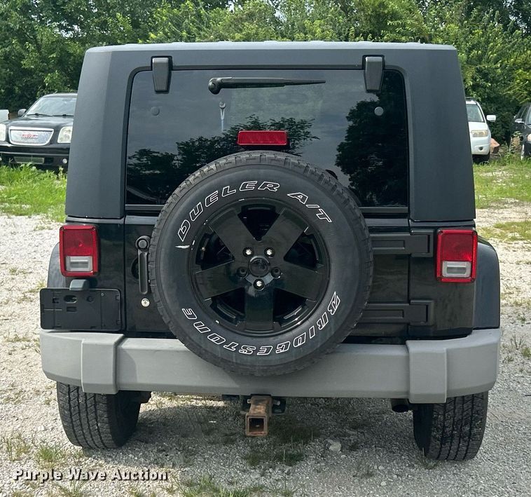 image for item EK8412 2008 Jeep Wrangler Sahara SUV