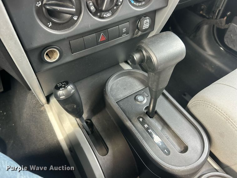 image for item EK8412 2008 Jeep Wrangler Sahara SUV