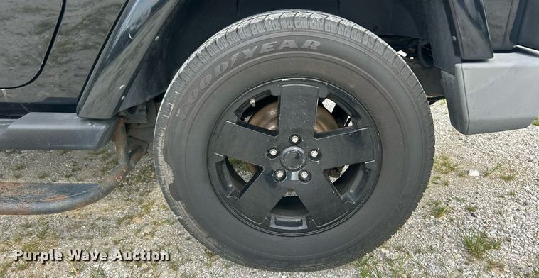 image for item EK8412 2008 Jeep Wrangler Sahara SUV