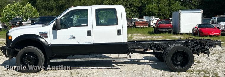 image for item EK8413 2009 Ford F550 Crew Cab truck cab and chassis