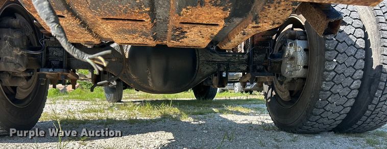 image for item EK8413 2009 Ford F550 Crew Cab truck cab and chassis