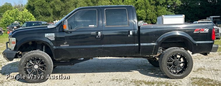 image for item EK8414 2008 Ford F250 Super Duty XL Crew Cab pickup truck