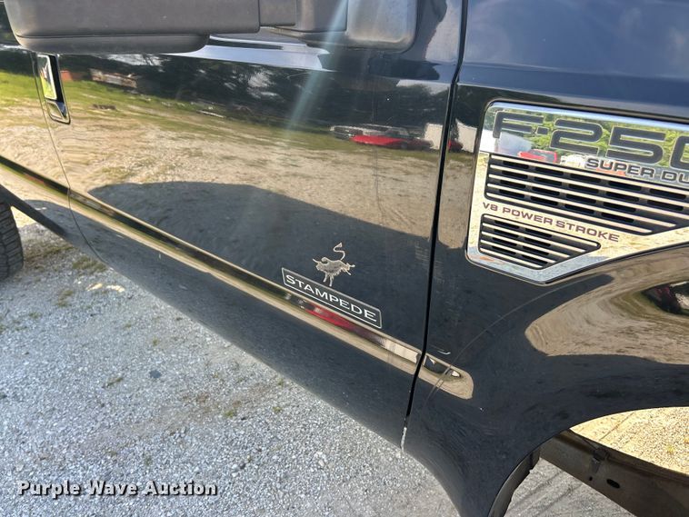 image for item EK8414 2008 Ford F250 Super Duty XL Crew Cab pickup truck