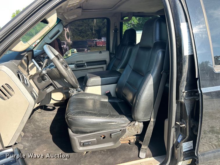 image for item EK8414 2008 Ford F250 Super Duty XL Crew Cab pickup truck