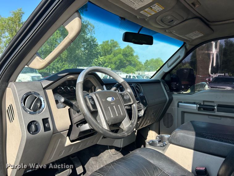 image for item EK8414 2008 Ford F250 Super Duty XL Crew Cab pickup truck