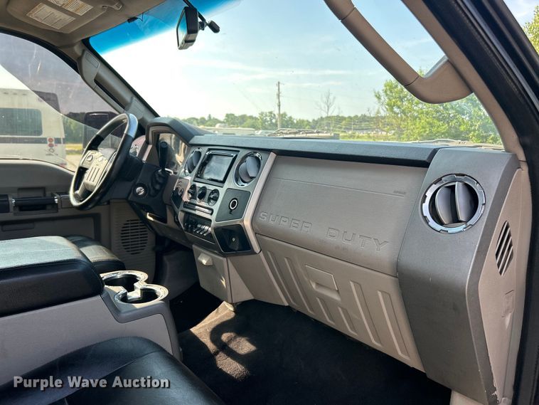 image for item EK8414 2008 Ford F250 Super Duty XL Crew Cab pickup truck