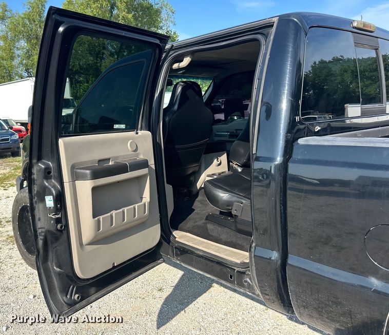 image for item EK8414 2008 Ford F250 Super Duty XL Crew Cab pickup truck