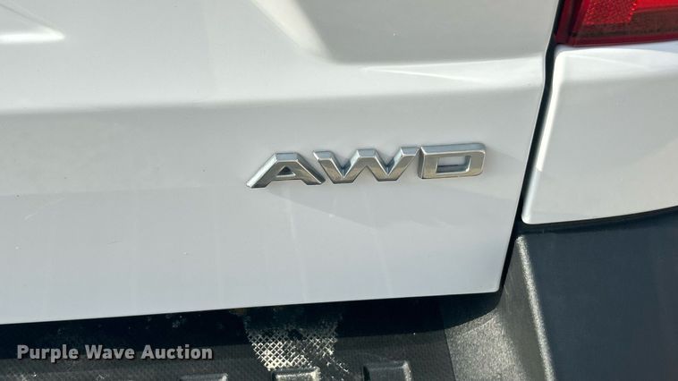 image for item EK8417 2022 Ford Maverick XL Crew Cab pickup truck