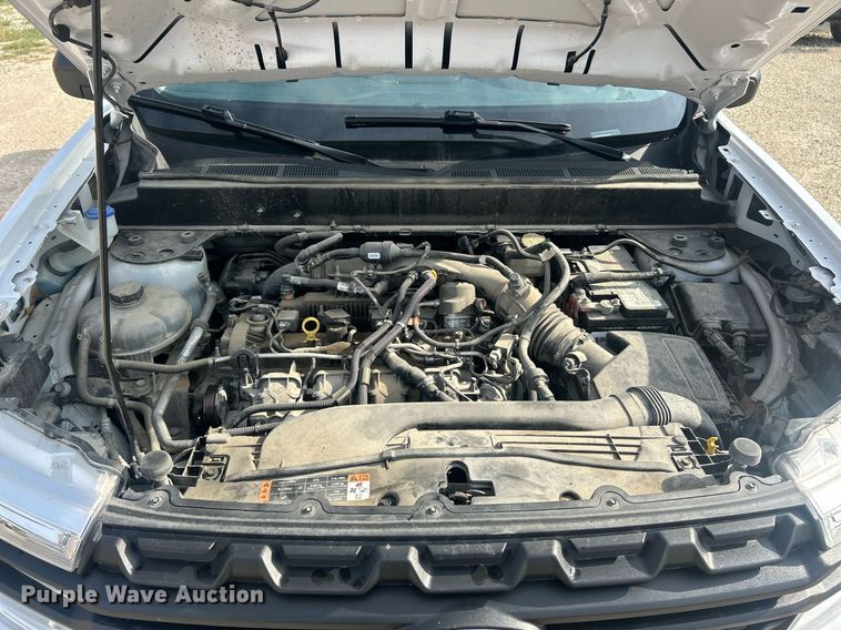 image for item EK8417 2022 Ford Maverick XL Crew Cab pickup truck