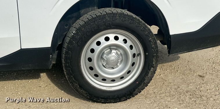 image for item EK8417 2022 Ford Maverick XL Crew Cab pickup truck