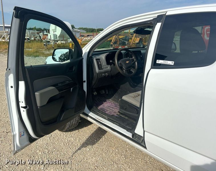 image for item EK8419 2021 Chevrolet Colorado Ext. Cab pickup truck