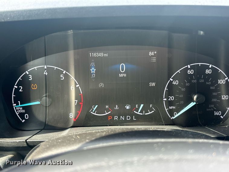 image for item EK8420 2022 Ford Maverick XL Crew Cab pickup truck