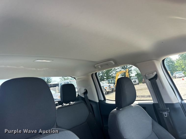 image for item EK8420 2022 Ford Maverick XL Crew Cab pickup truck