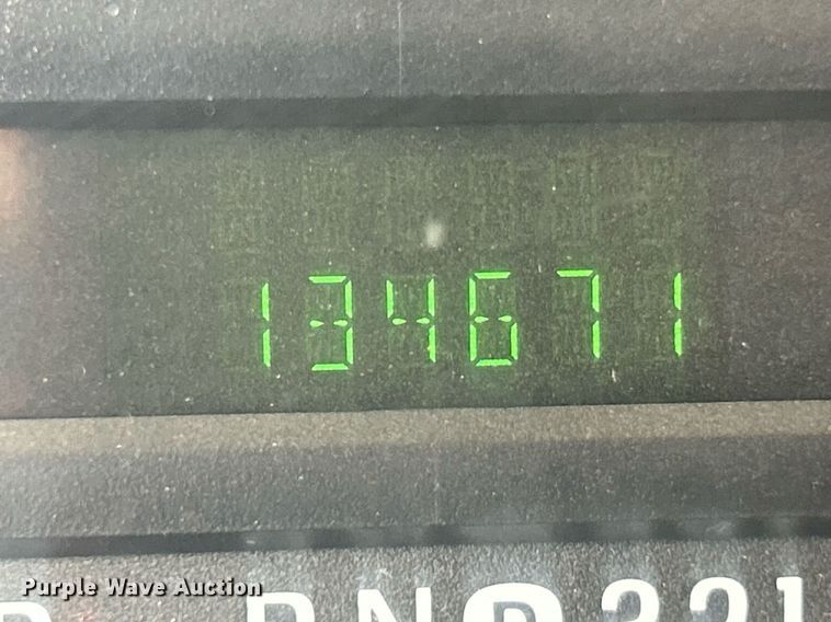 image for item EK8422 2006 Ford F250 Super Duty XL pickup truck