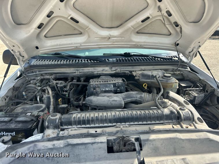 image for item EK8422 2006 Ford F250 Super Duty XL pickup truck