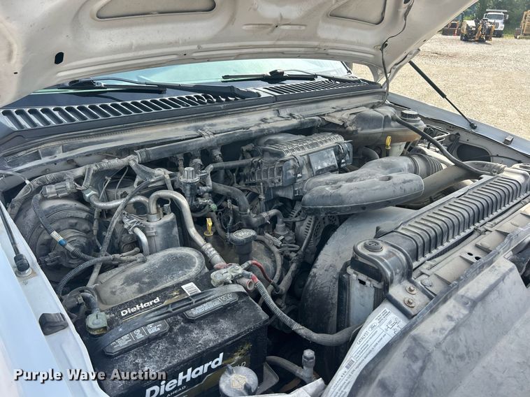 image for item EK8422 2006 Ford F250 Super Duty XL pickup truck