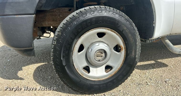 image for item EK8422 2006 Ford F250 Super Duty XL pickup truck