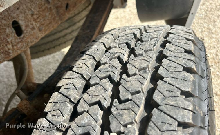 image for item EK8422 2006 Ford F250 Super Duty XL pickup truck