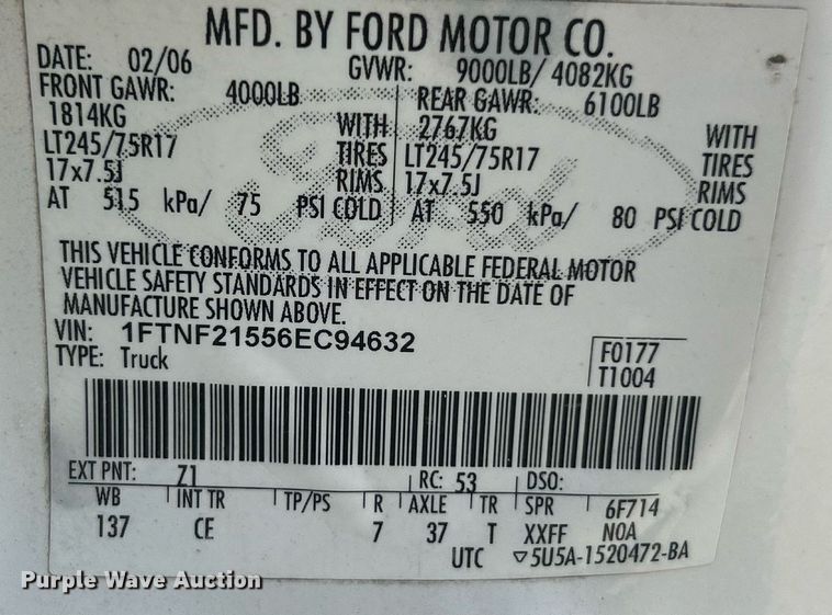 image for item EK8422 2006 Ford F250 Super Duty XL pickup truck