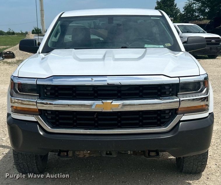 image for item EK8431 2017 Chevrolet Silverado 1500 pickup truck